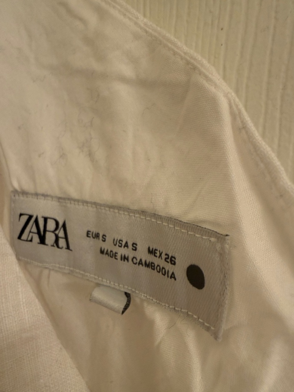 Zara - Picture 3 of 7